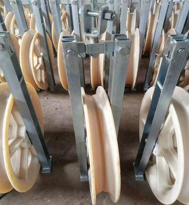 Купить Durable 1040mm Wheel Nylon Stringing Pulley Block with Galvanized Surface for Power Line Construction online manufacture