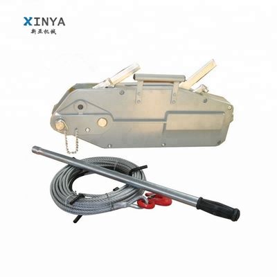 Купить 0.8 Ton Mini Hand Winch with Steel Wire Rope and 20m Lifting Height for Construction Hoist online manufacture