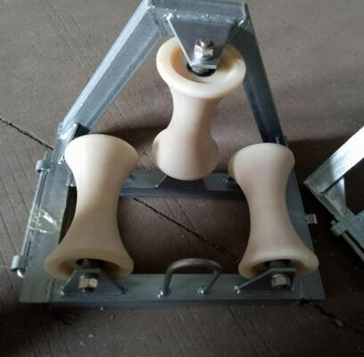 Купить Промышленный 90-градусный угловой кабельный ролик с нейлоновыми колесами и номинальной нагрузкой 10KN для плавного тяги кабеля online manufacture